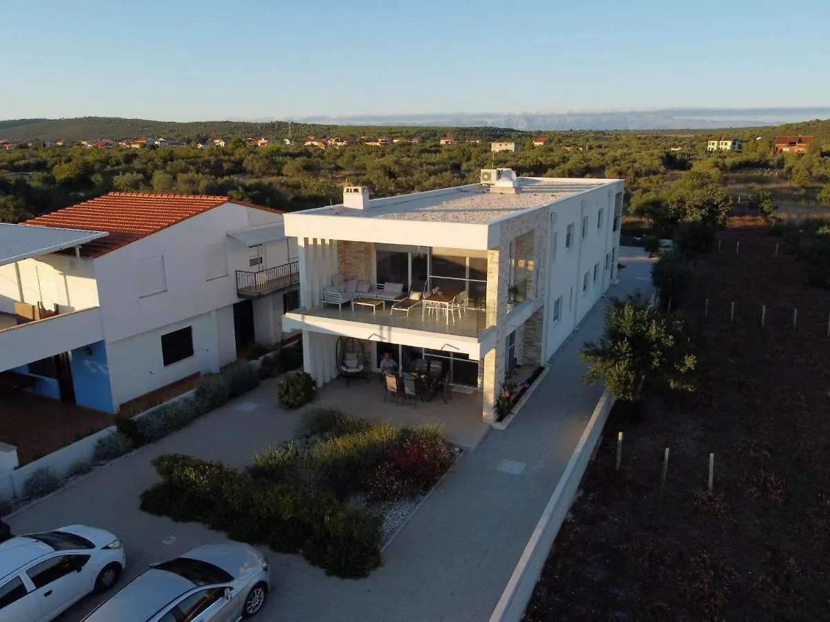 Apartman La Mama Sukošan Gasthof